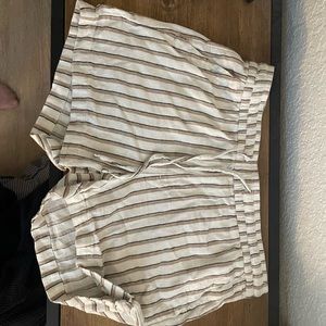 High rise linen shorts size M